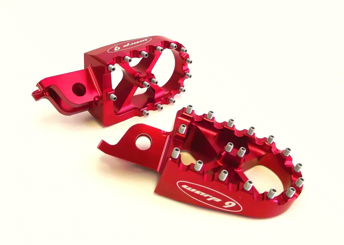 red footpegs